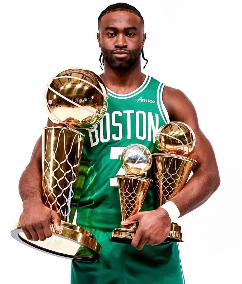 马刺逆转雄鹿，杰伦·布朗惊艳世界