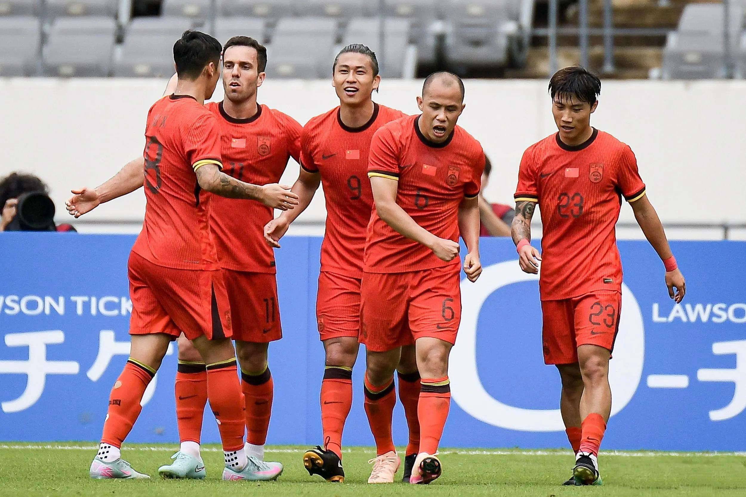 中国队完胜日本队，梁靖崑关键制胜