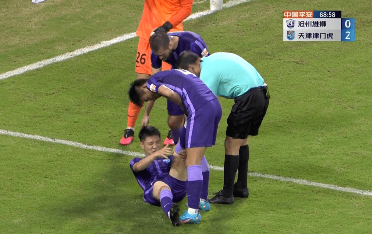 日本队险胜印尼队,安赛龙状态火热 日本队险胜印尼队,安赛龙状态火热