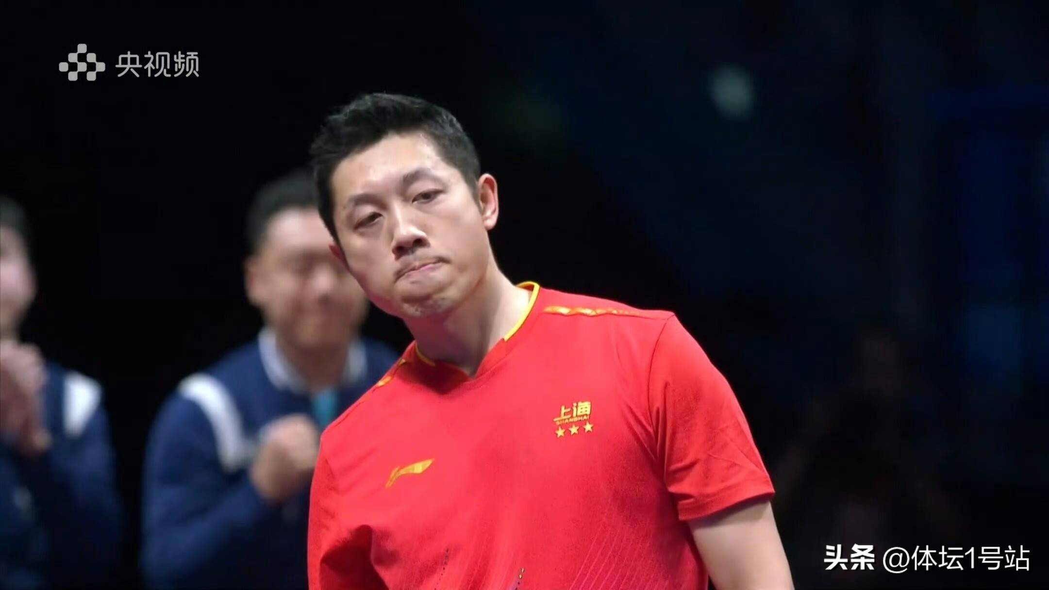 日本队鏖战瑞典队,许昕点燃赛场 日本队鏖战瑞典队,许昕点燃赛场