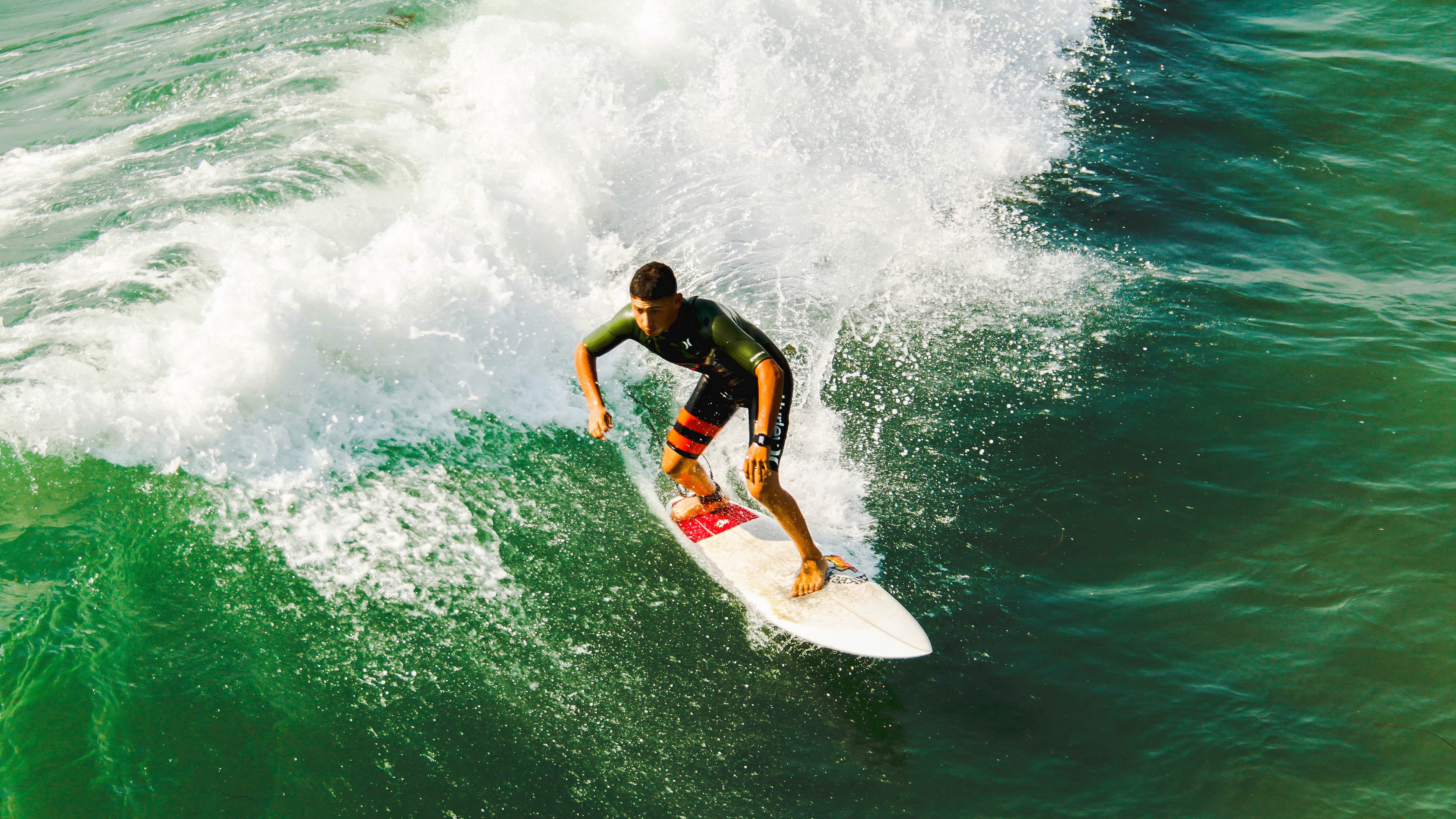 北京队单节拉开鹈鹕，乔治发挥堪称完美