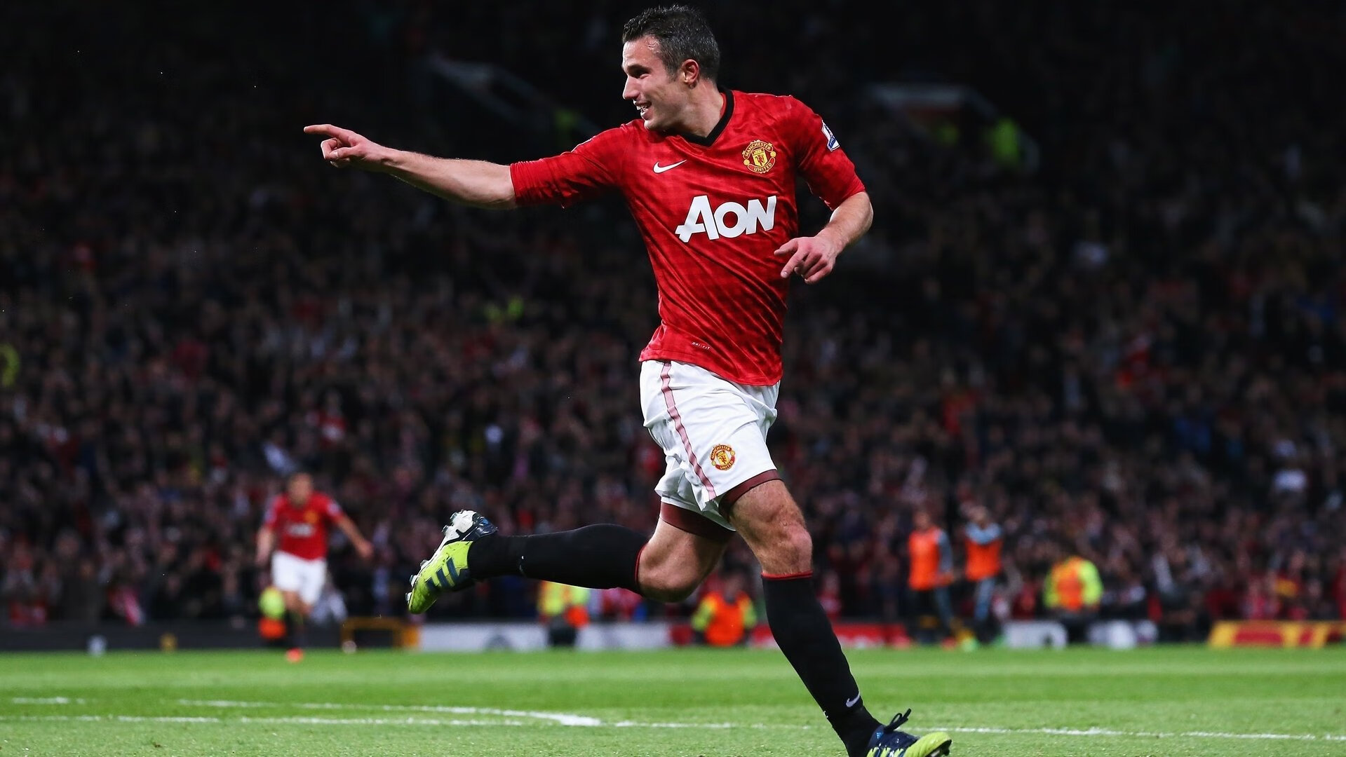 波斯铁骑绝境逢生，凯恩一剑封喉定乾坤—伊朗险胜瑞士背后的战术博弈与英雄时刻